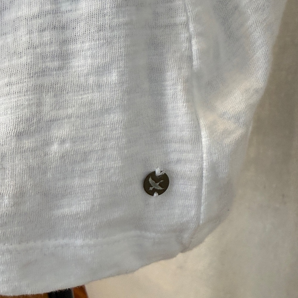 NWT Eddie Bauer Women's White V-neck Sleeveless Top - Size XL - feminine details - Picture 5 of 10